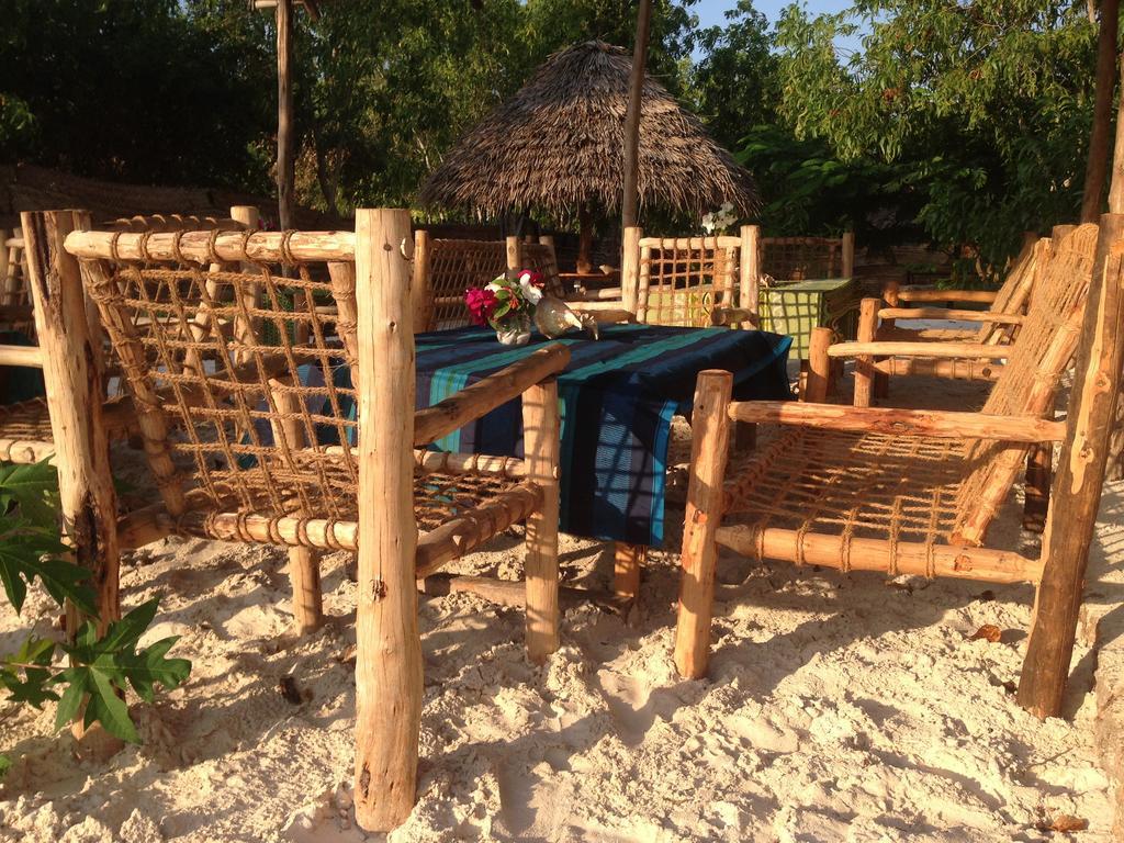 Mfumbwi Lodge Джамбиани Екстериор снимка