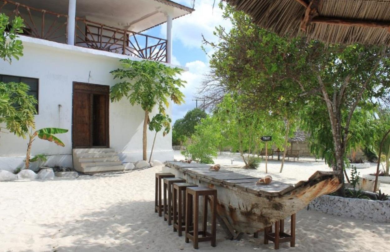 Mfumbwi Lodge Джамбиани Екстериор снимка