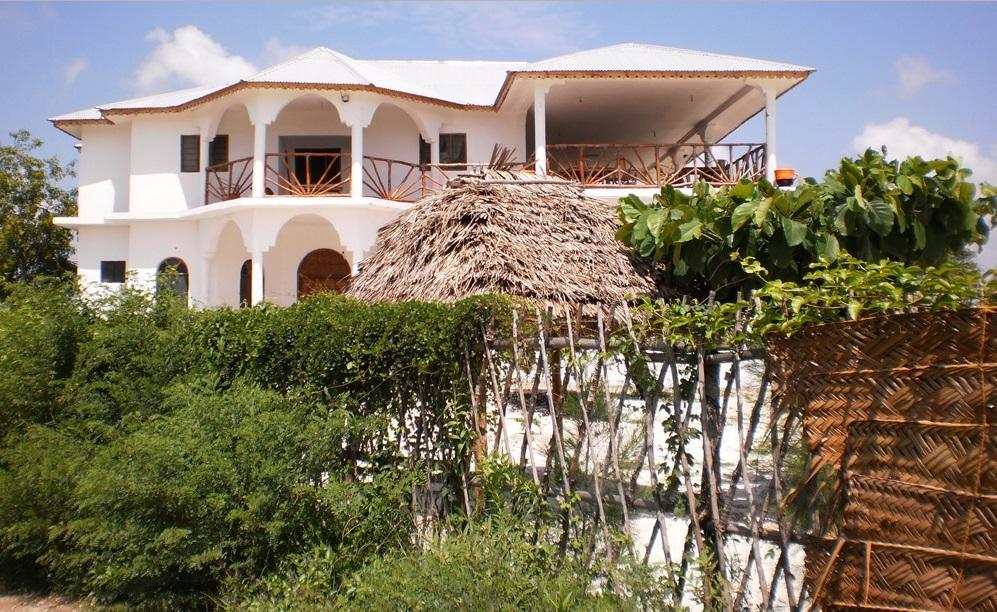 Mfumbwi Lodge Джамбиани Екстериор снимка